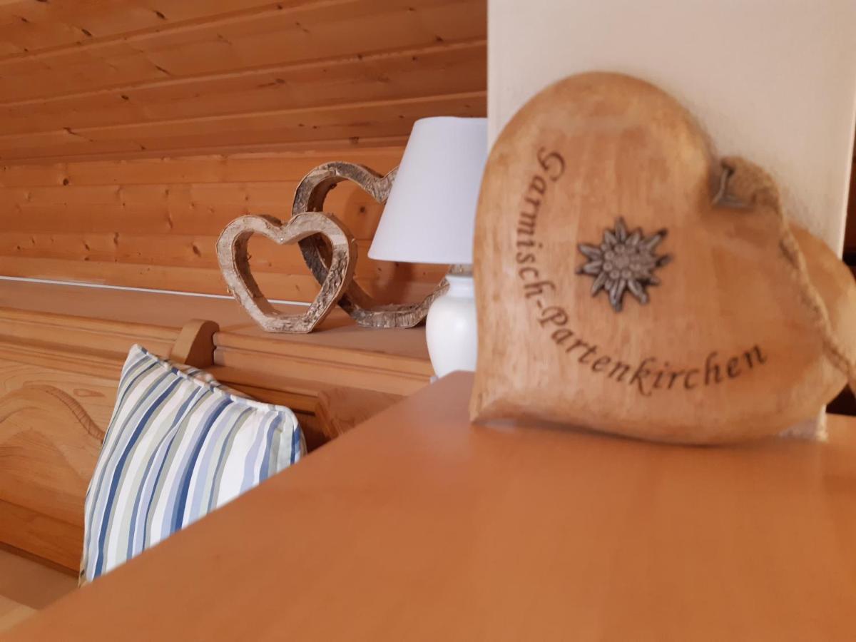 Ferienwohnung Franzi Гармиш-Партенкирхен Экстерьер фото